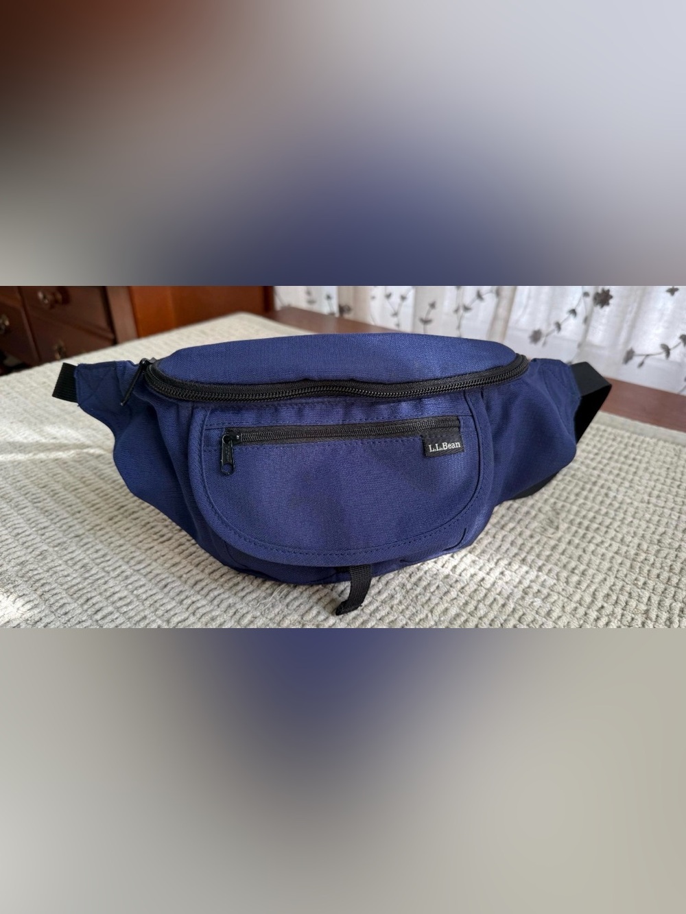 Vintage 90’s Y2K L.L. Bean Navy Blue Fanny Pack with Front Zip Pocket